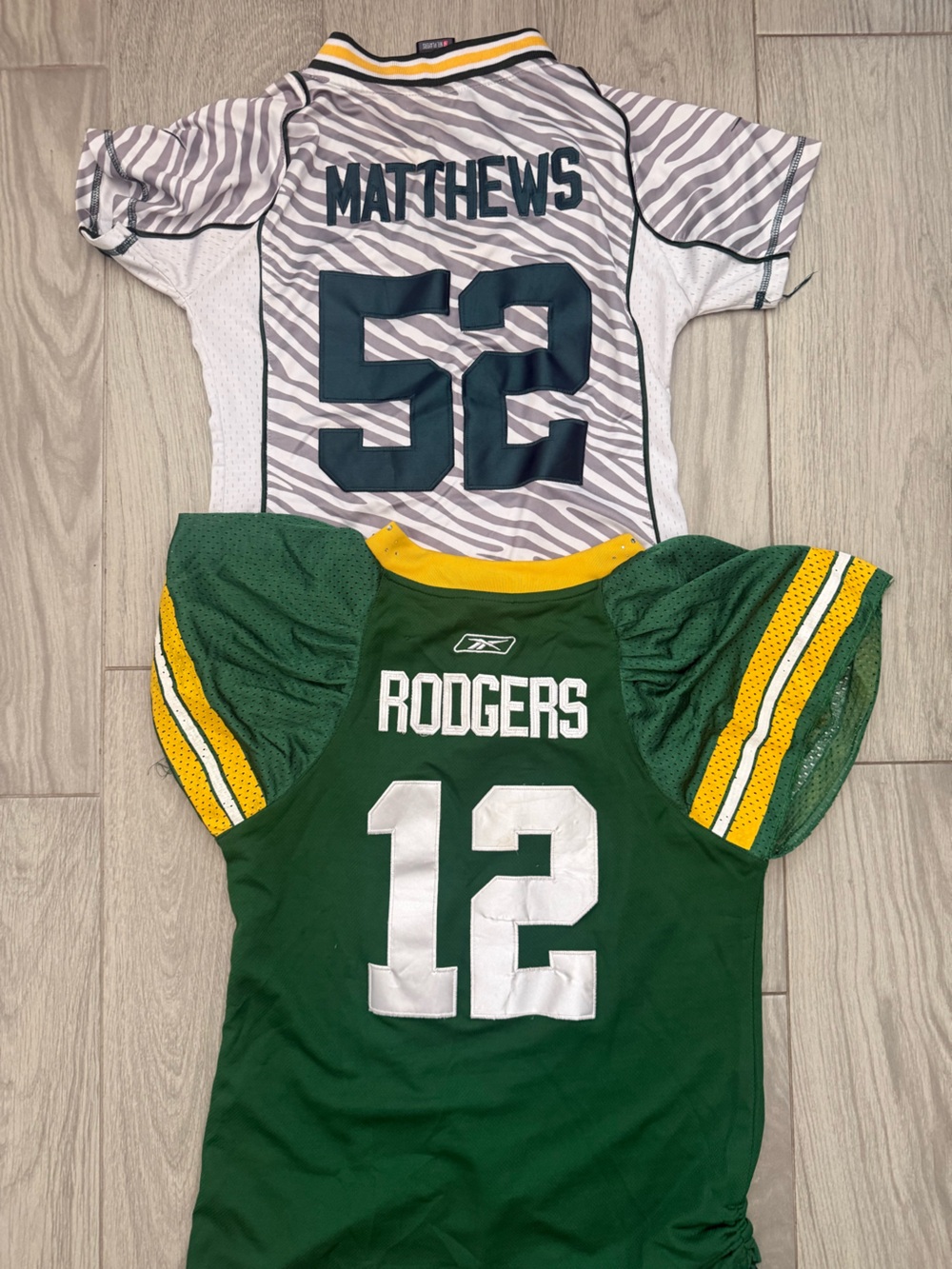 Green Bay Packers Women’s Jersey Lot – Rodgers #12 & Matthews #52